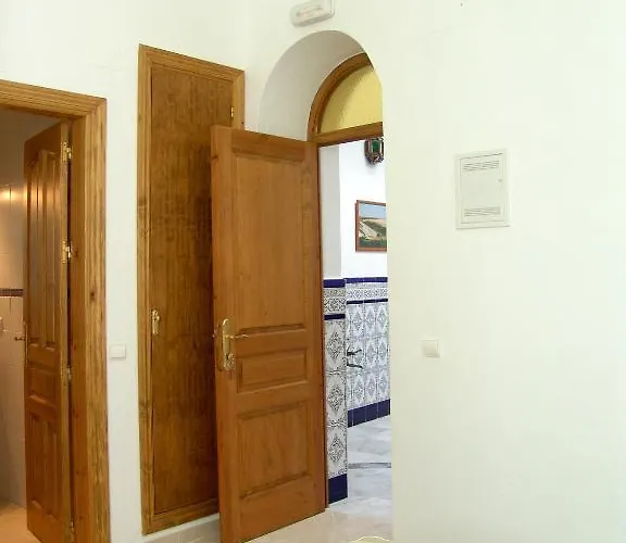 El Arco Πανσιόν 2*